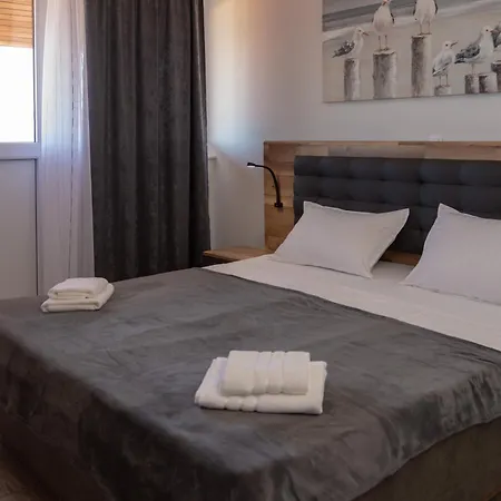 Apartamento 2 Minutes From The Beach! Sunshine Kaštela